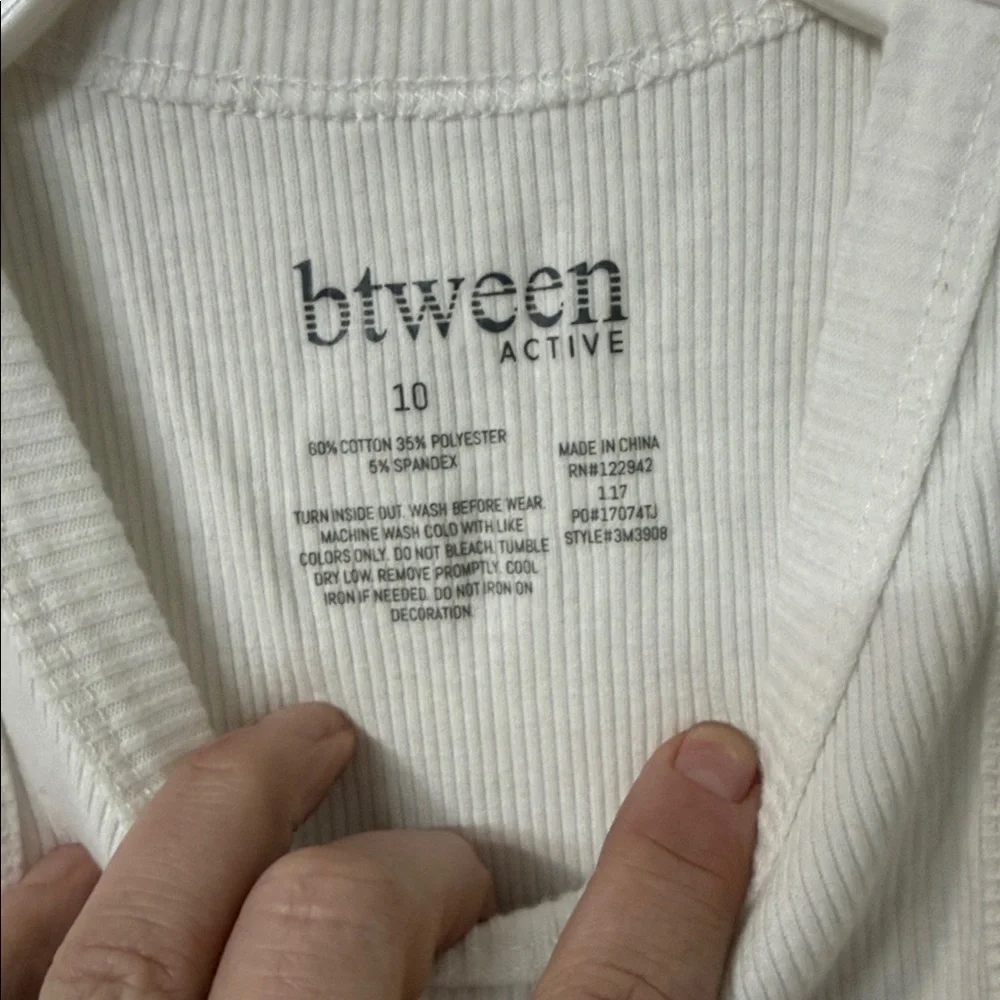 btween white tank